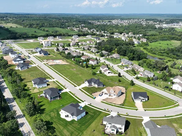 963 MEDINA DRIVE #Lt18, Mukwonago, WI 53149