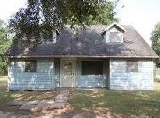 13203 Sundale Rd, Houston, TX 77038