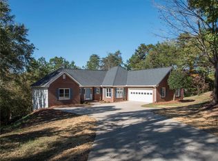 1227 Lakestone Ct, Gainesville, GA 30501