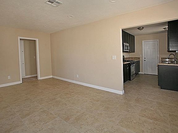 3rd image of 11509 Telechron Ave