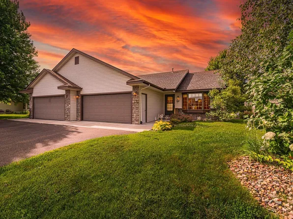 82 Meadowlark Dr, Hudson, WI 54016