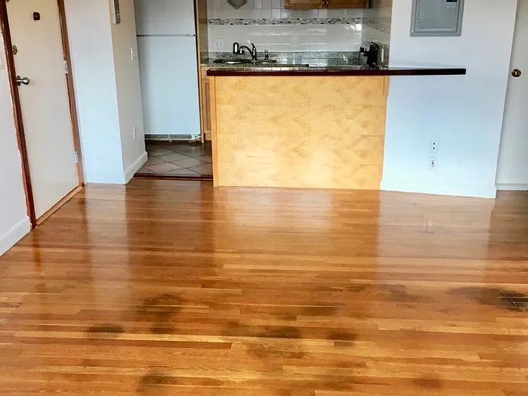 12 Commonwealth Ct #14 — Photo 3