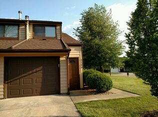 2180 Harbortown Cir, Champaign, IL 61821