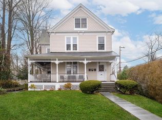 43 W Neck Rd, Huntington, NY 11743