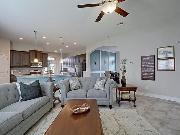 3rd image of 126 Tangerine Dr