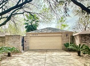 16107 Queensdale Dr, Houston, TX 77082