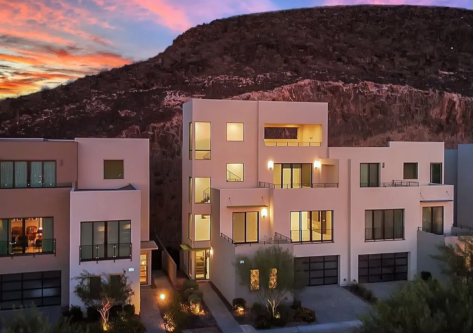 Luxury guard gated rental in VU @ MacDonald Highlands — Photo 1