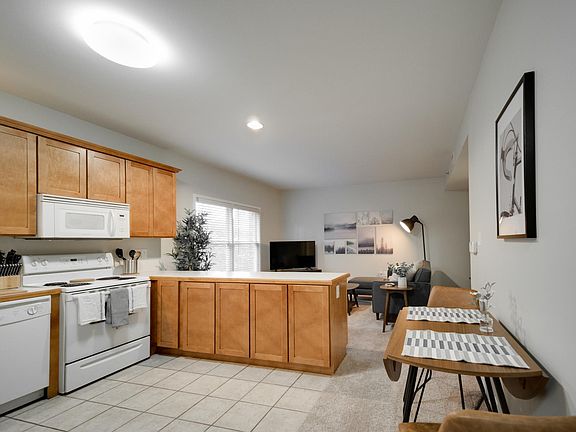 4th image of 515 E Capitol Ave APT 207