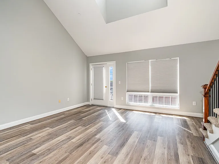 360 S Elm St #303 — Photo 14