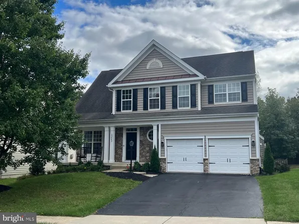 13643 Dodsworth Dr, Bristow, VA 20136