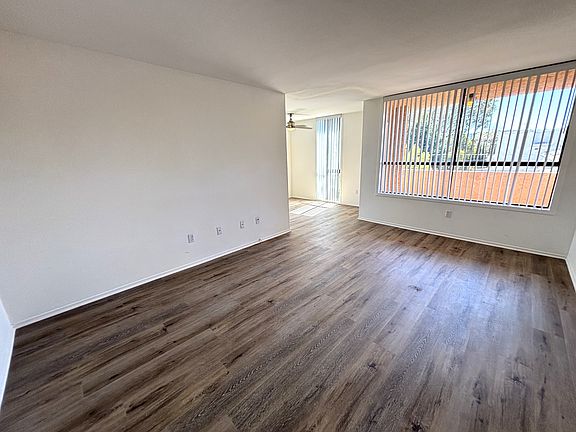 4th image of 5300 Kester Ave APT 206