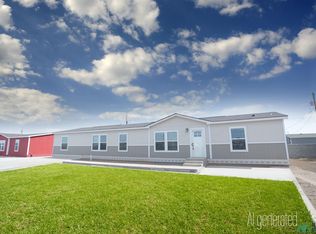 4214 Apple St, Carlsbad, NM 88220