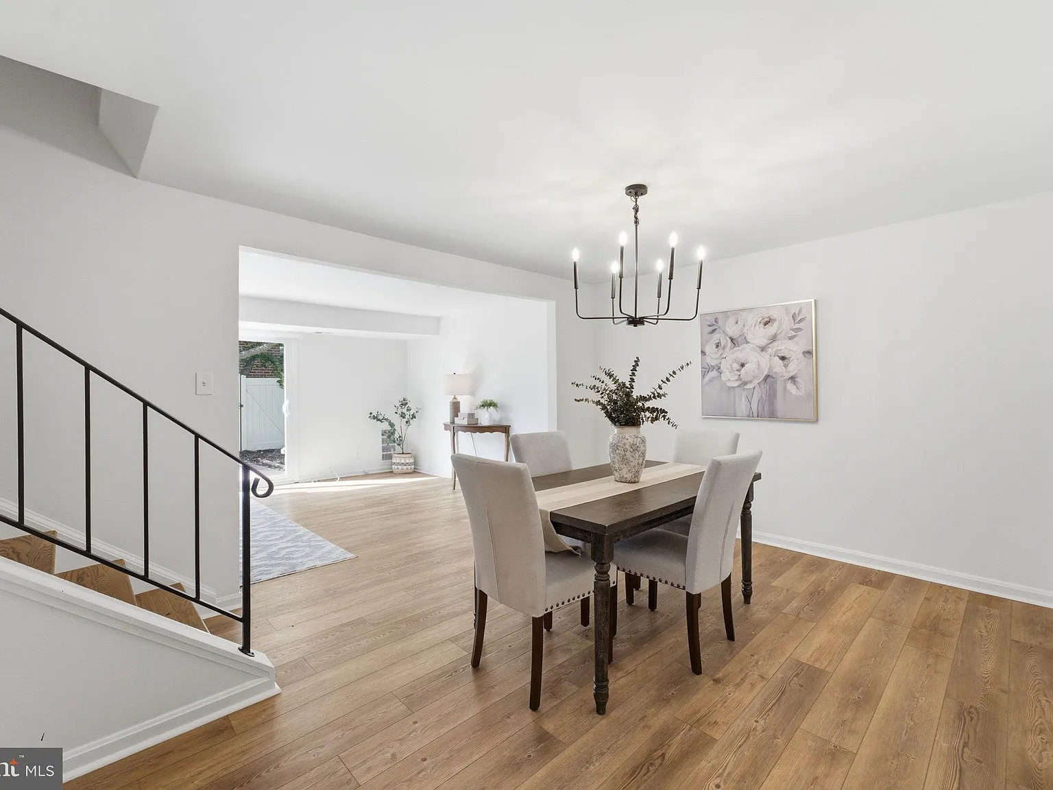 2 bed, 2.5 bath, 1296 sqft, $2,850 — Photo 4