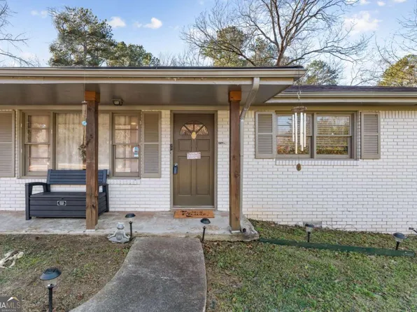 1741 Seayes Rd, Austell, GA 30106