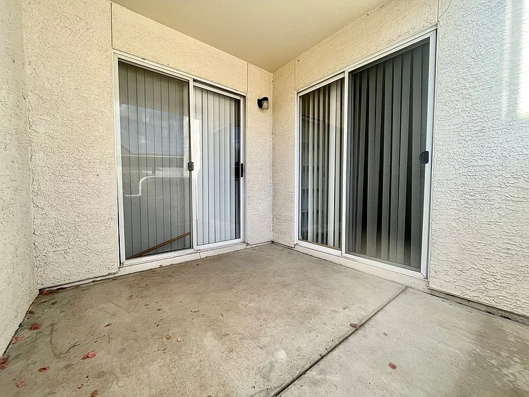 Mission Springs at Scottsdale — Photo 17