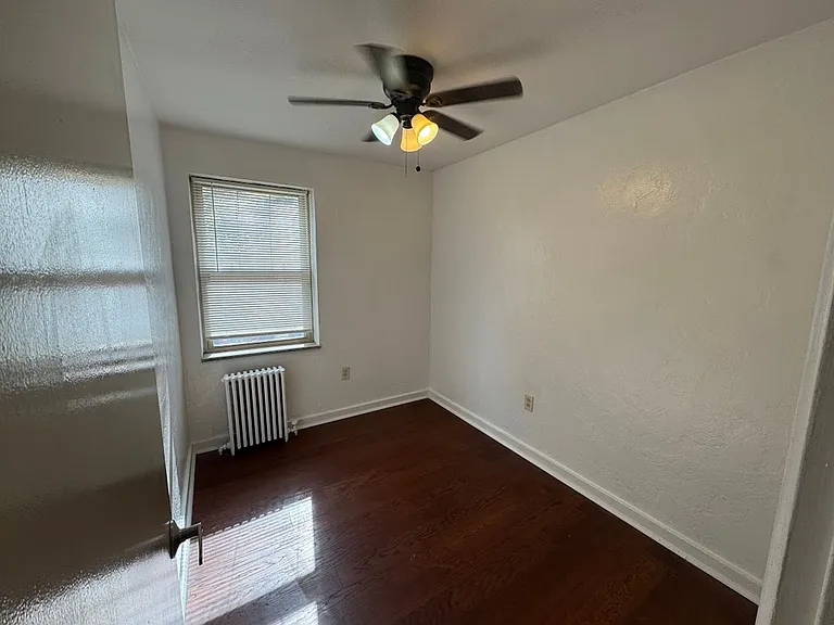 5506 Fifth Avenue — Photo 142