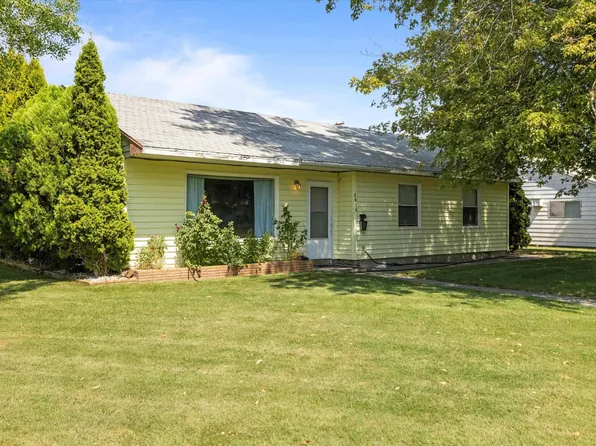 2016 Tinkle St, Richland, WA 99354