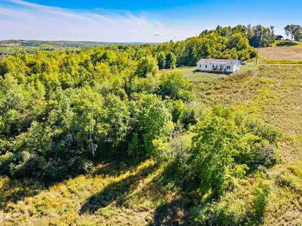 39 Brandon Ct, Riverton, NS B0K 1S0