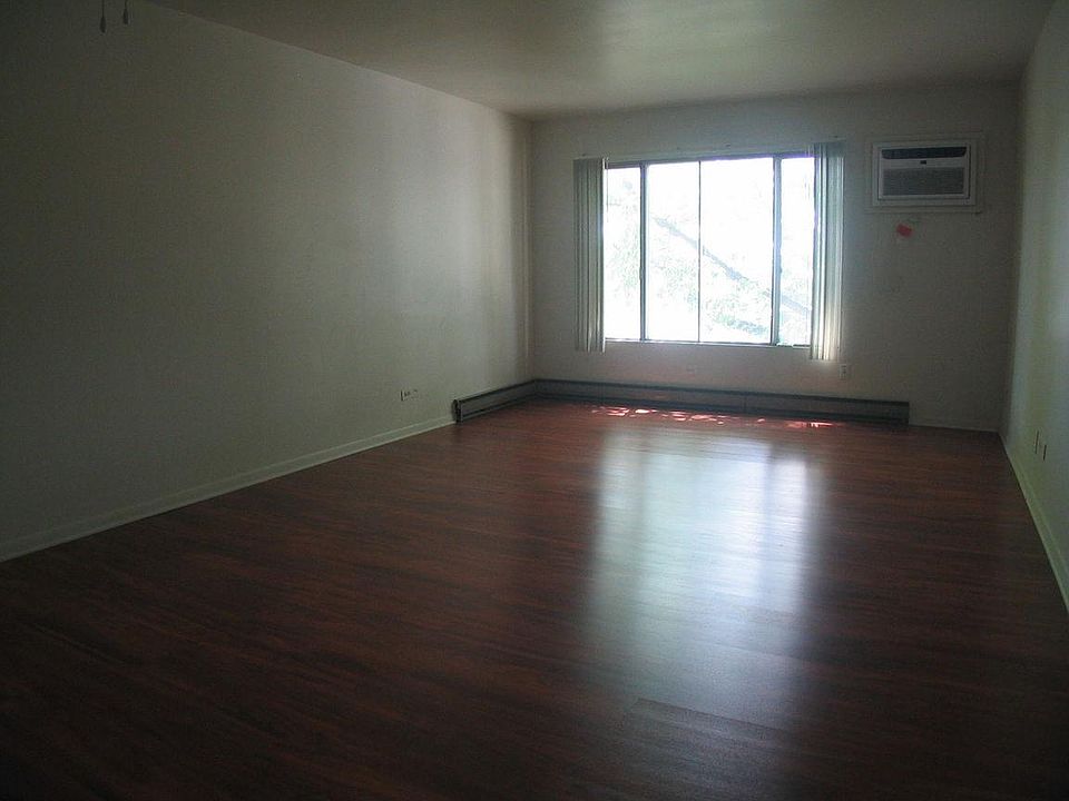 1st image of 336 Lathrop Ave APT 305