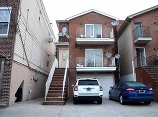 546 55th St #1, West New York, NJ 07093