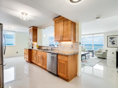 5380 N Ocean Dr APT 10E, Riviera Beach, FL, 33404