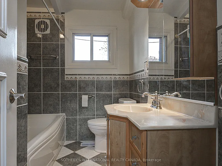 339 Bevan Dr — Photo 8