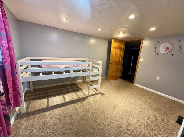 3871 Upper Johns Crk, Kimper, KY 41539