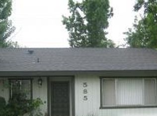 585 Washington Ave, Tulare, CA 93274