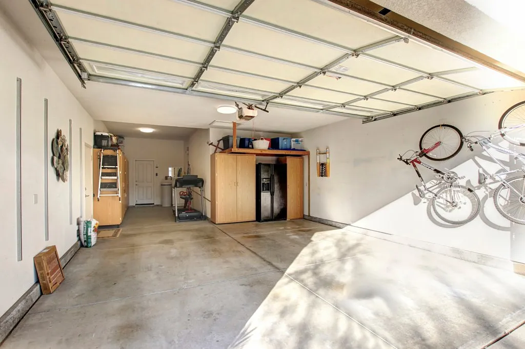 1551 Aimwell Ave photo 1