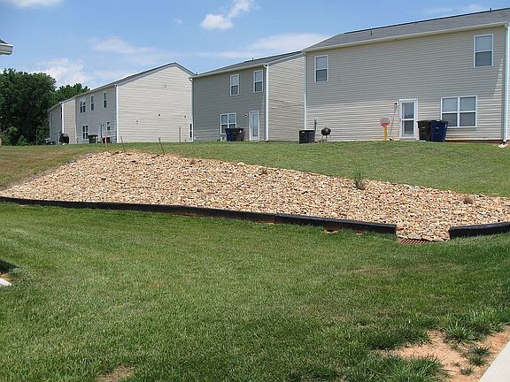 2nd image of 3091 Bushfield Dr