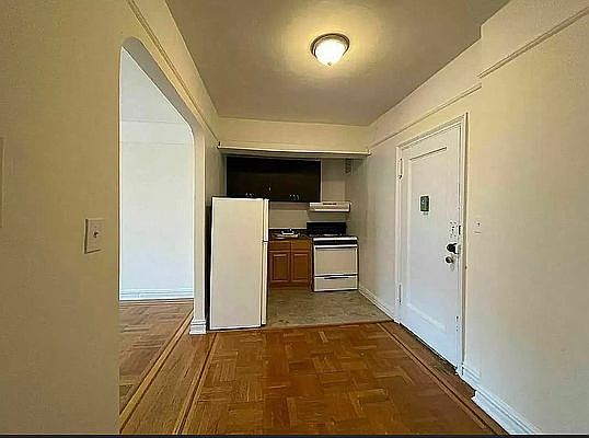 5th image of 64-21 Booth St #2C