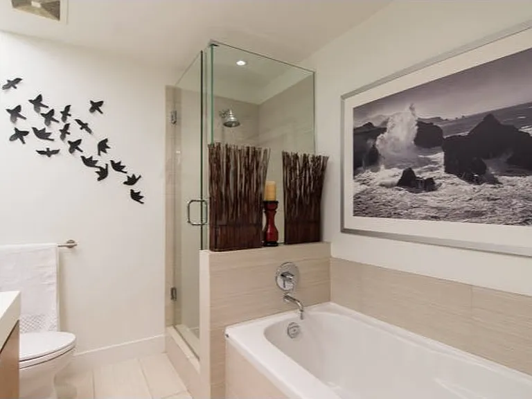 33 W Pender St #303 — Photo 8