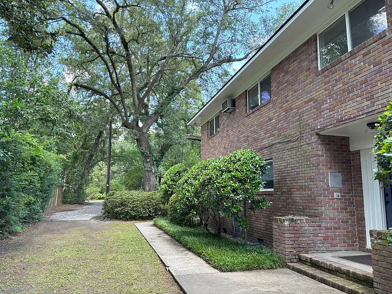 119 Old Country Club Rd #6 — Photo 7