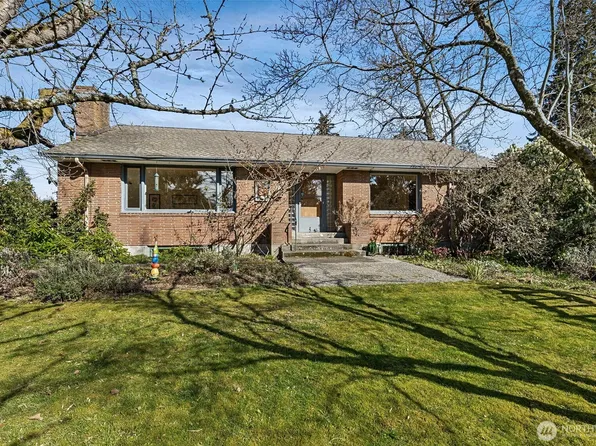 2100 N 128th Street, Seattle, WA 98133