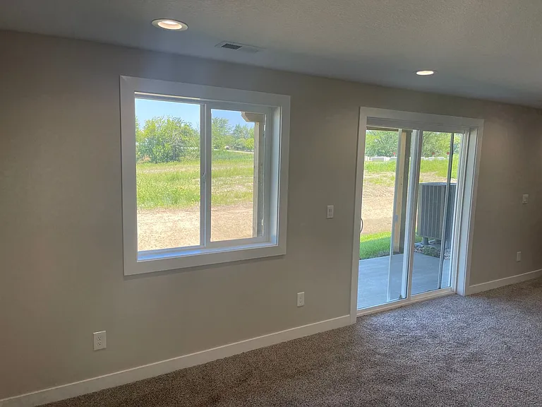 9125 Calvin Dr — Photo 25