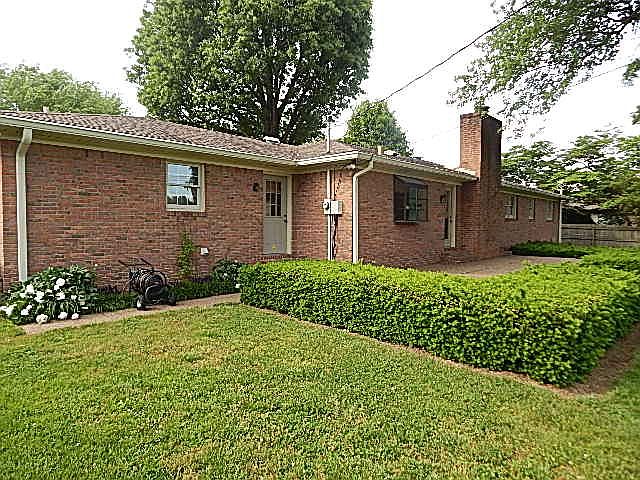 1st image of 218 Sherwood Dr