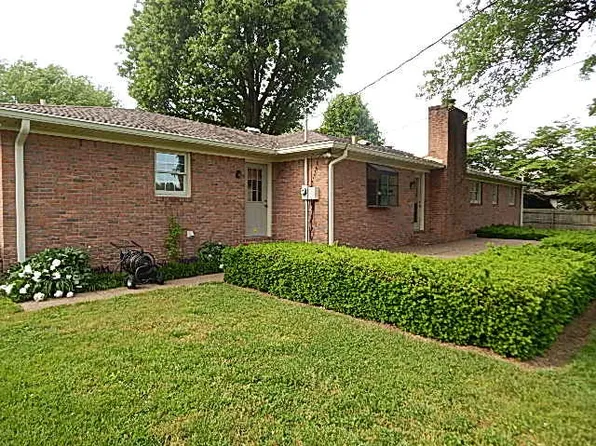 218 Sherwood Dr, Hopkinsville, KY 42240