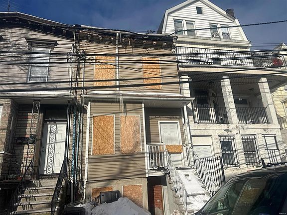 2nd image of 146 Mount Prospect Ave