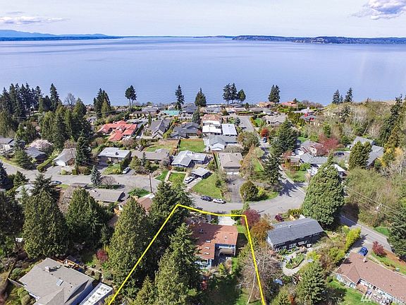 Located in beautiful Talbot Park area with private access to a community easement for residents. 