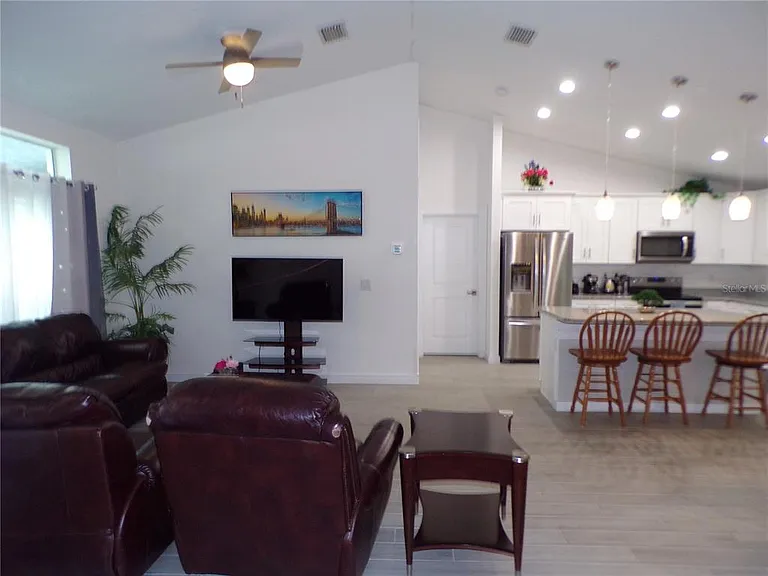 326 Millport St NW — Photo 5