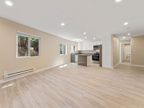 3rd image of 17-25 Devonshire Blvd #251