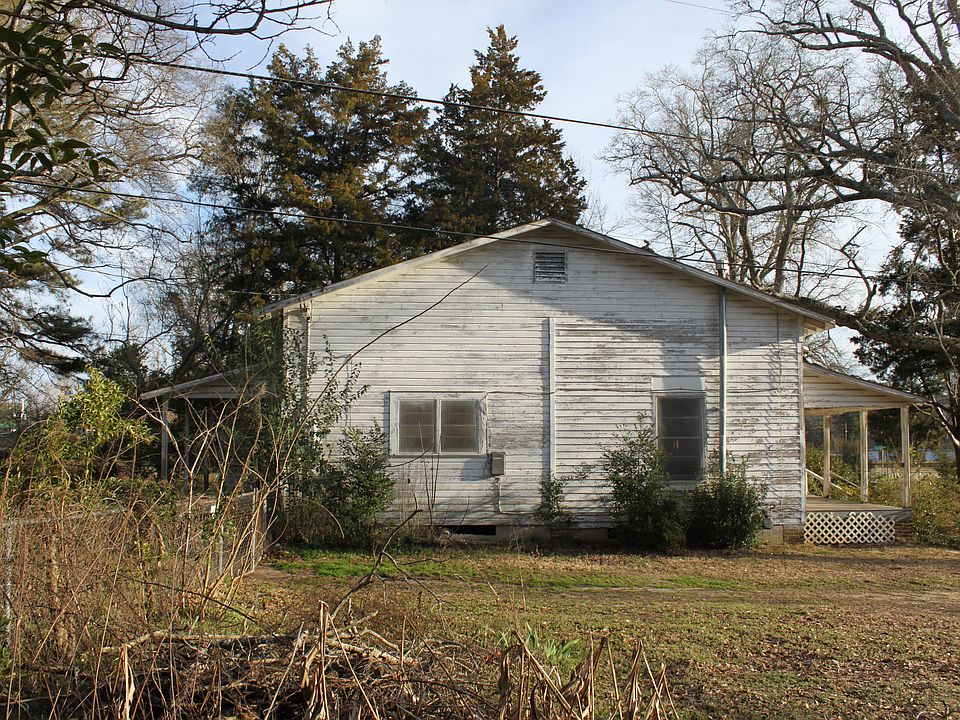 2nd image of 460 Upper Kingston Rd