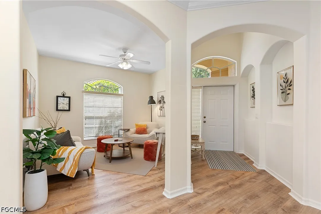 2 bed, 2.0 bath, 1723 sqft, $3,900 — Photo 4