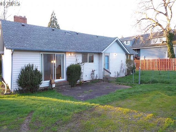 2nd image of 10317 NE 50th Ave