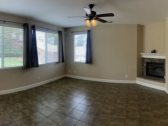 4th image of 1612 Camino Largo St