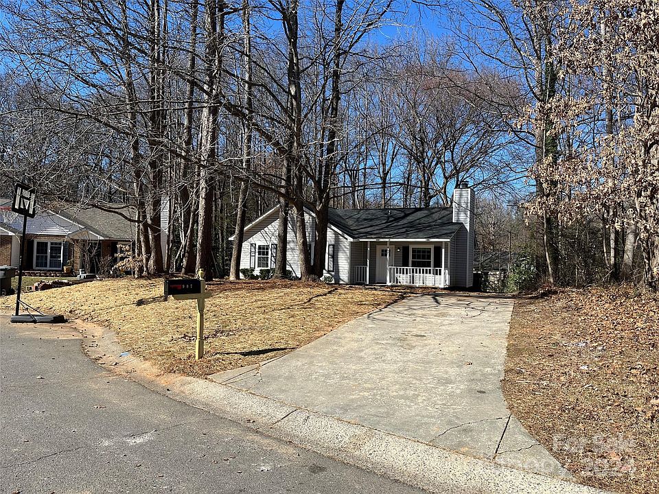 1st image of 907 Balvenie Ct