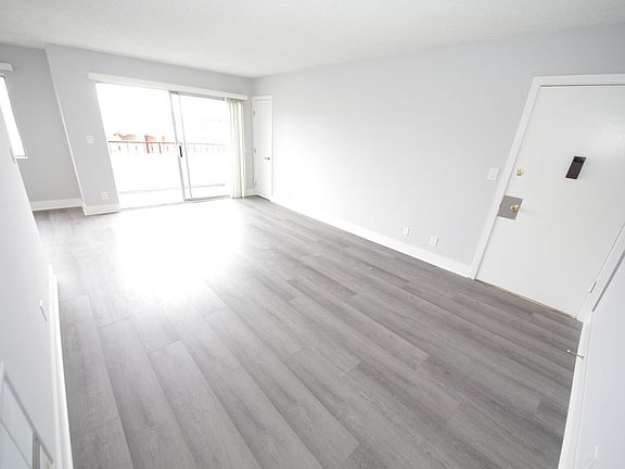 3rd image of 11771 Texas Ave APT 9