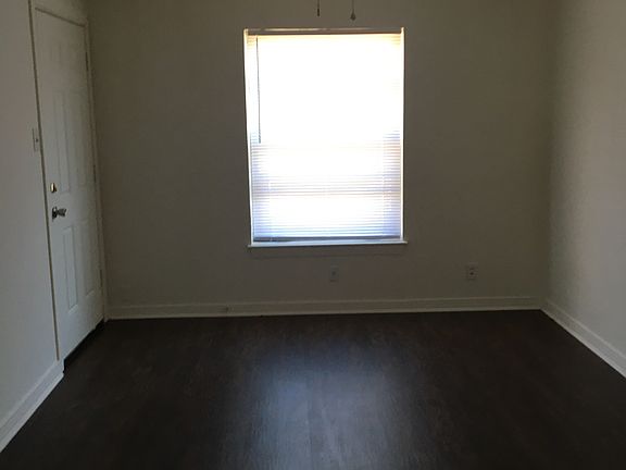5th image of 632 S Montgomery St #2