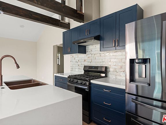 4th image of 3006 Acresite St