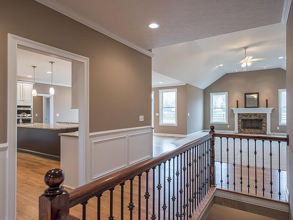 5th image of 16294 Riverbirch Dr